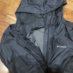 Columbia Women’s Twin Ponds Waterproof Rain Jacket